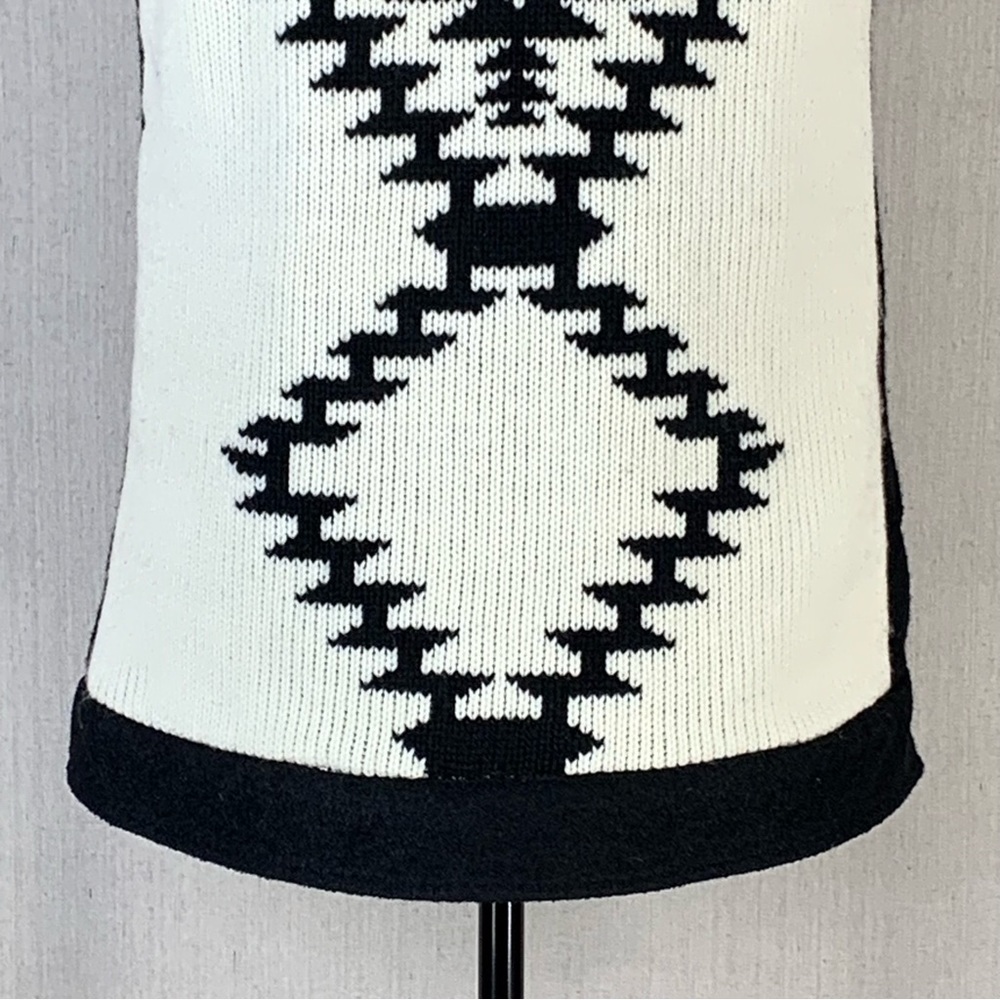 Thread & Supply~Womens Southwestern Print Faux Fur Collared Wool Blend Vest~Sz M - Picture 11 of 16
